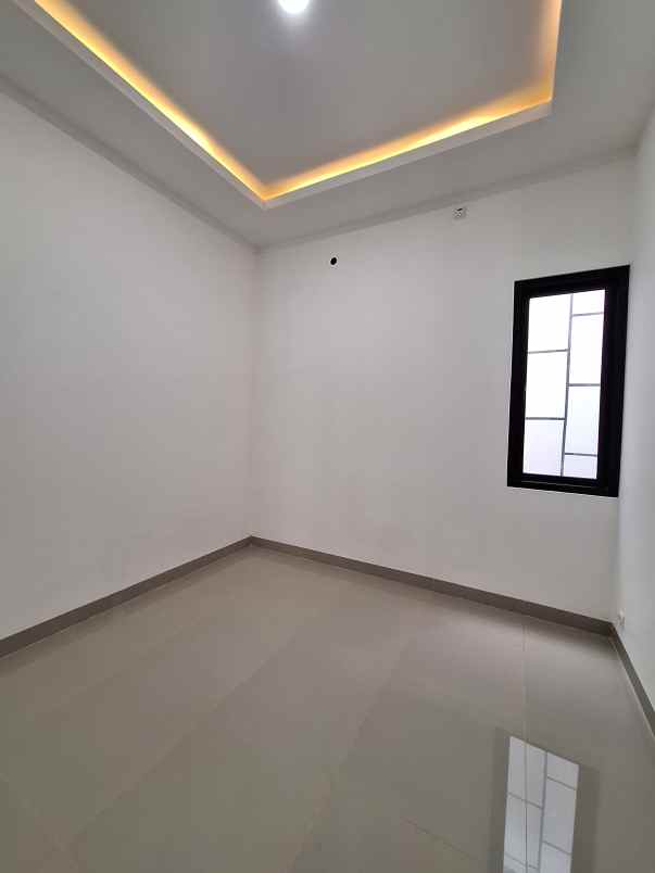 dijual rumah baru modern scandinavian dalam komplek