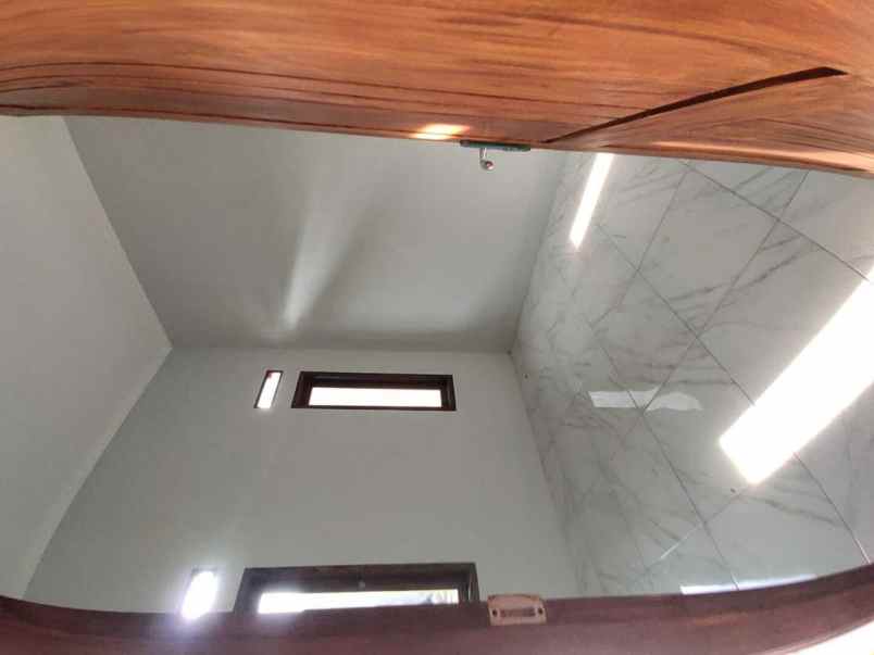 dijual rumah baru tampilan modern harga perdana