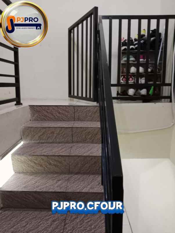 dijual rumah bintara