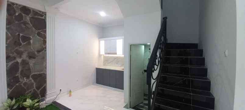 dijual rumah brigif