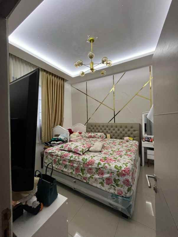 dijual rumah bu gegerkalong bandung utara