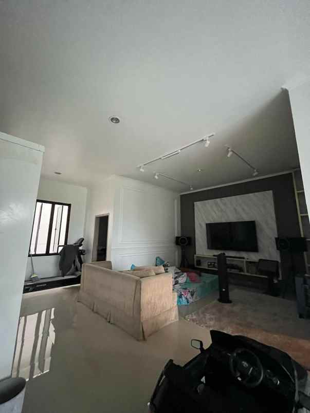 dijual rumah bu gegerkalong bandung utara