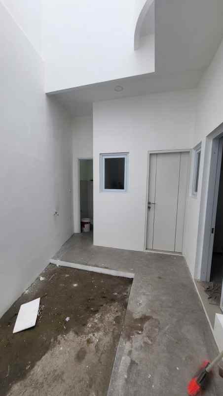 dijual rumah buahbatu