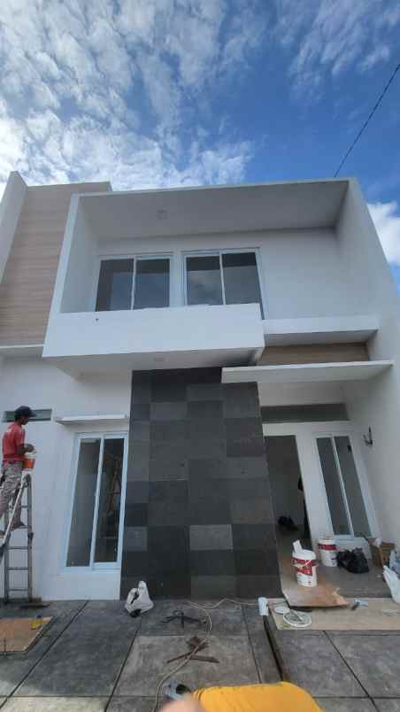 dijual rumah buahbatu