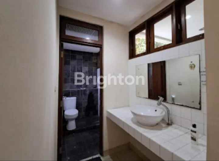dijual rumah bumi bintaro permai