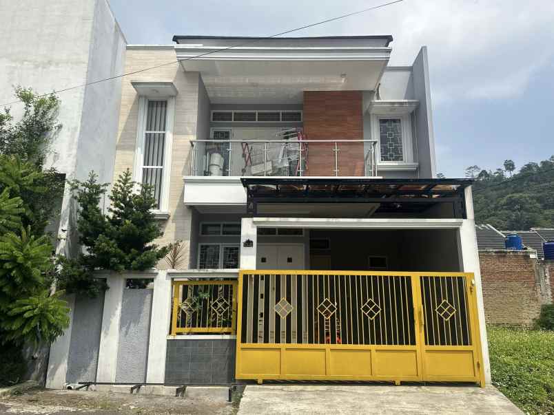 dijual rumah bumi cempaka asri padalarang