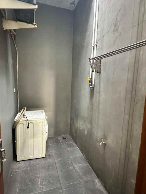 dijual rumah bungur townhouse