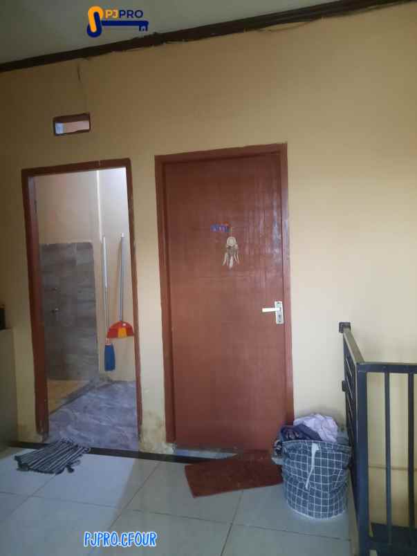 dijual rumah cantik perumahan wahana pondok ungu