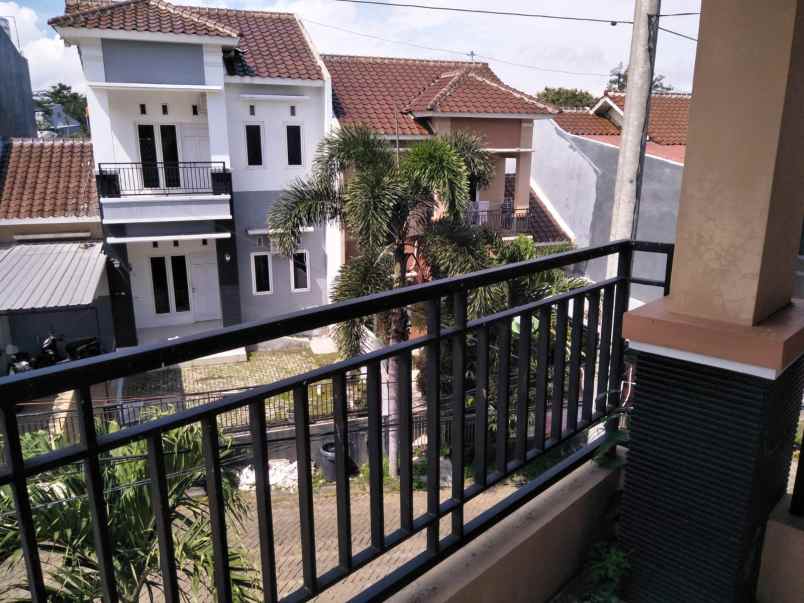 dijual rumah cemara residenci