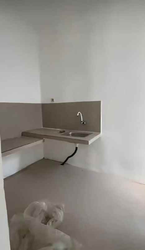dijual rumah cemorokandang