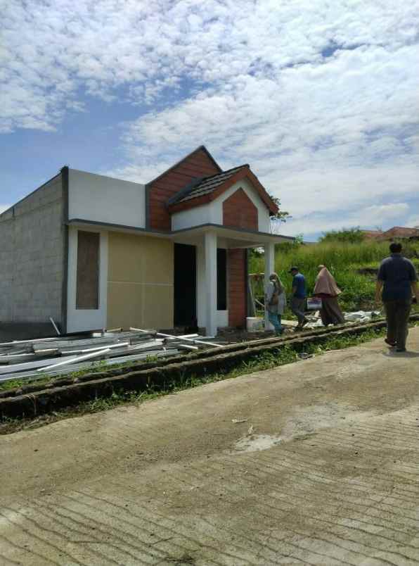 dijual rumah ciampea