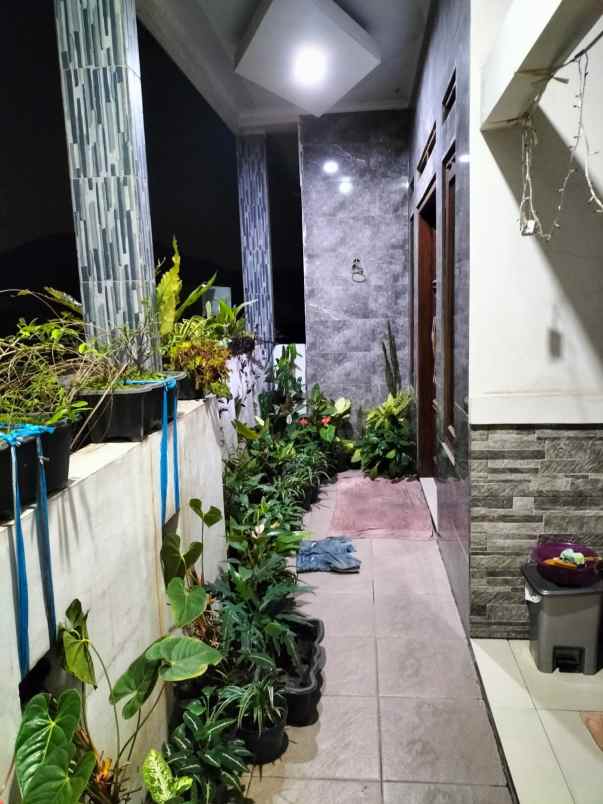 dijual rumah cibeber