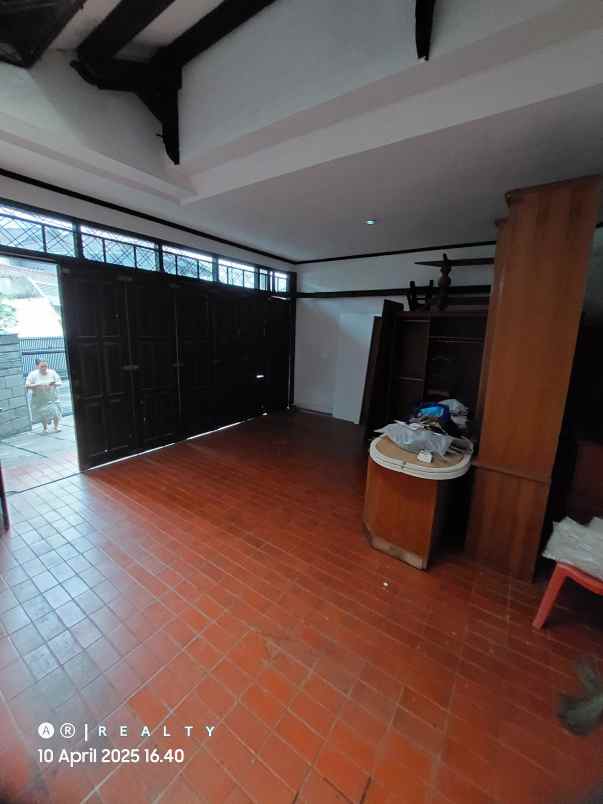 dijual rumah cigadung dago bandung