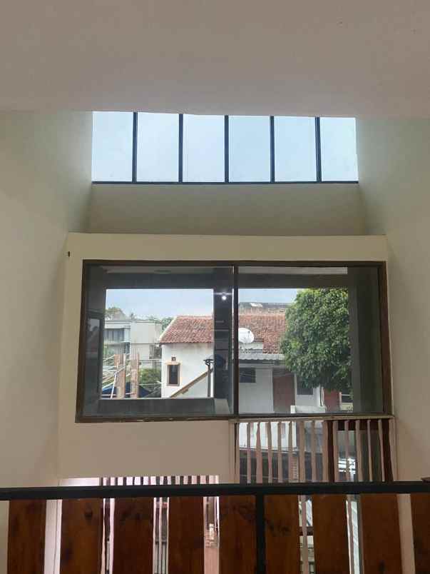 dijual rumah cihanjuang