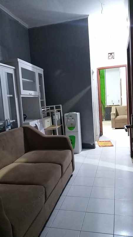 dijual rumah cihanjuang