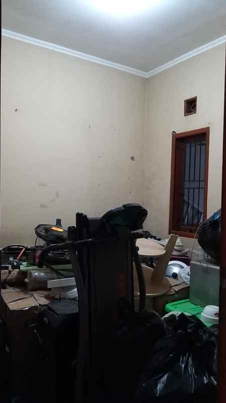 dijual rumah cihanjuang