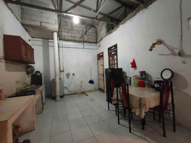 dijual rumah cilalung ciputat