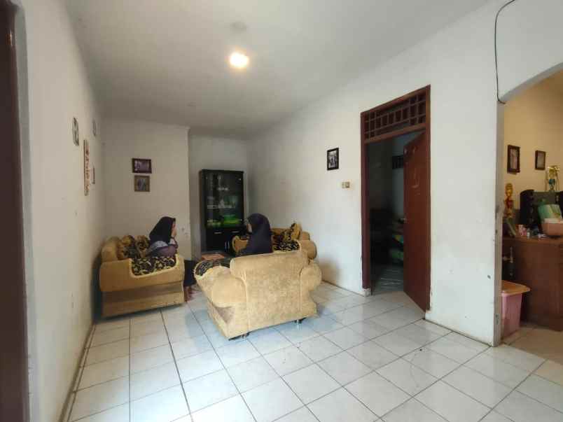 dijual rumah cilalung ciputat