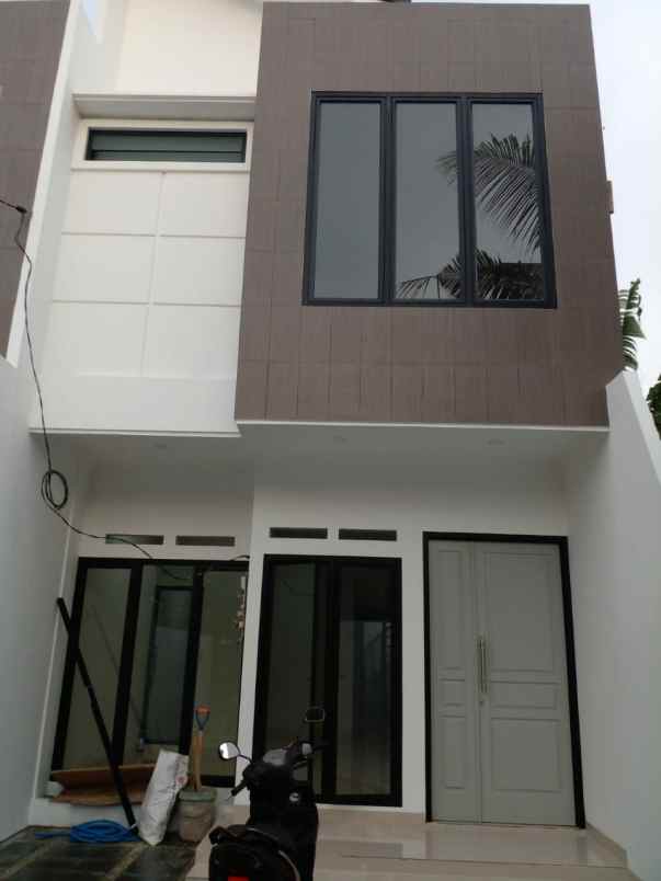 dijual rumah cinere