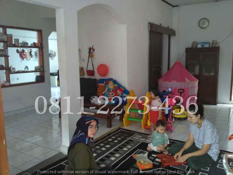 dijual rumah cipageran