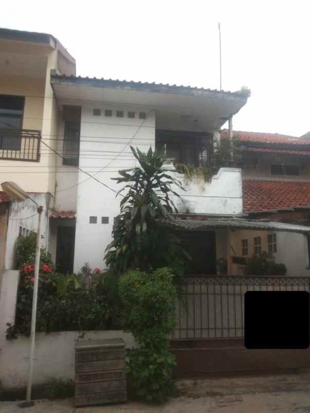 dijual rumah cipageran