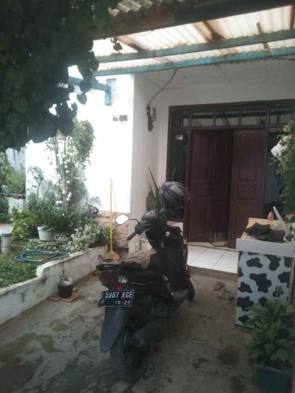 dijual rumah cipageran