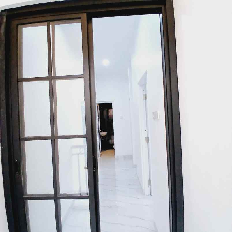 dijual rumah cipayung