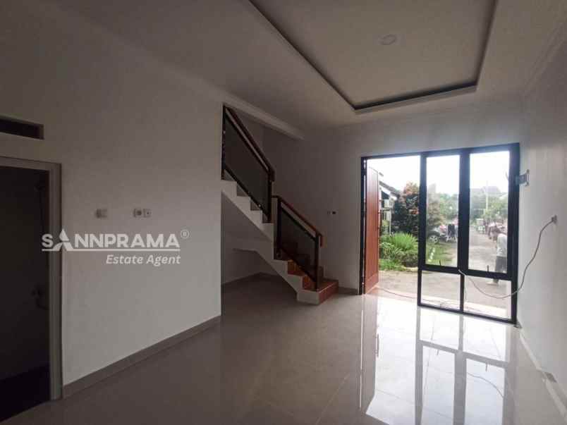 dijual rumah cipayung jaya