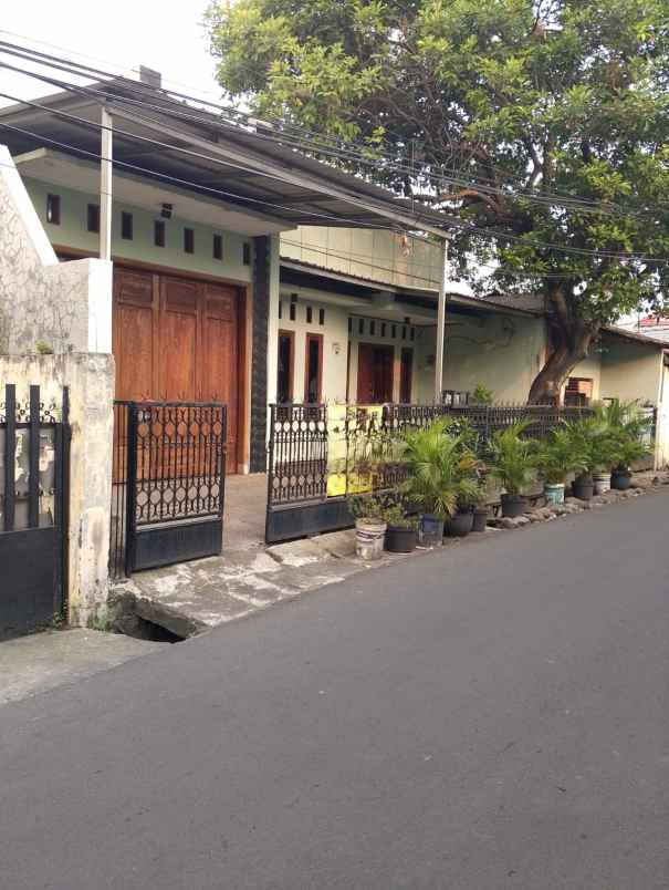 dijual rumah cipulir