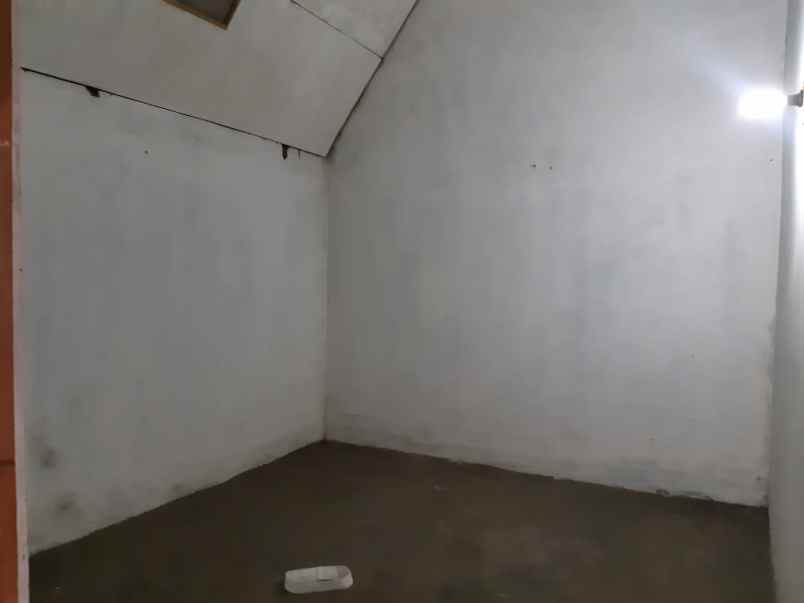 dijual rumah cisaranten kulon