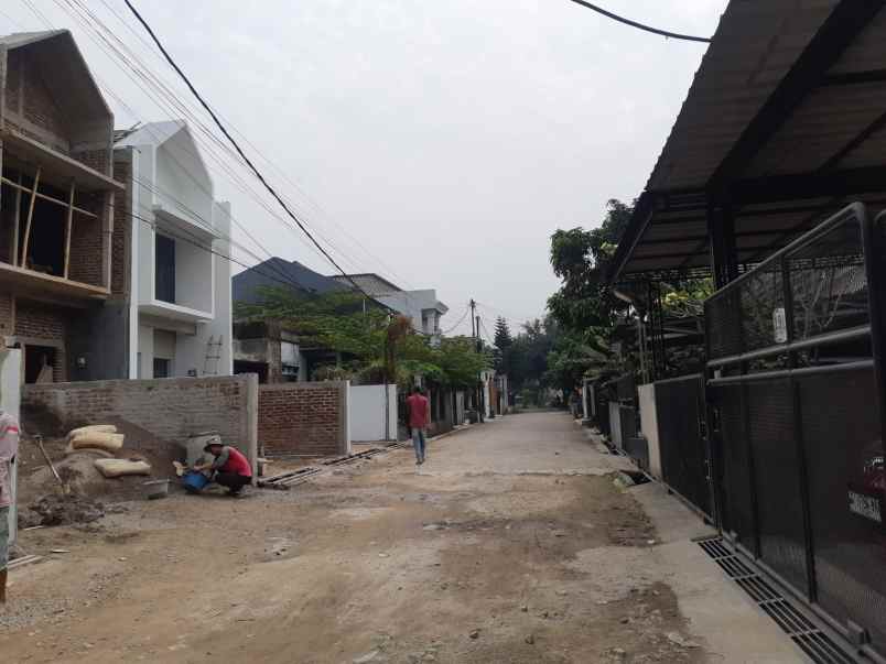 dijual rumah cisaranten kulon