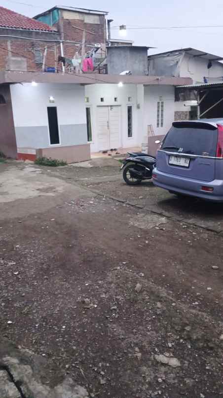 dijual rumah cisasawi cihanjuang