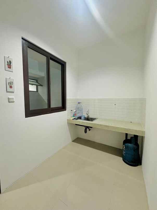 dijual rumah citra lake sawangan