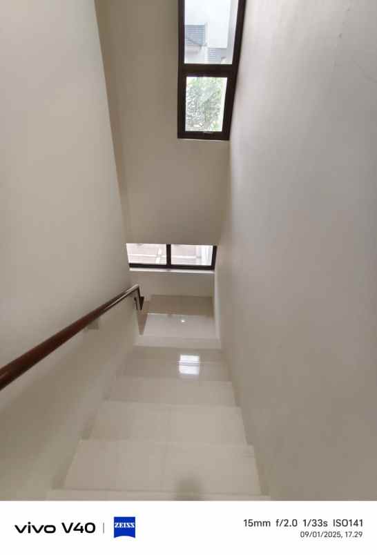 dijual rumah citra sentul raya cluster