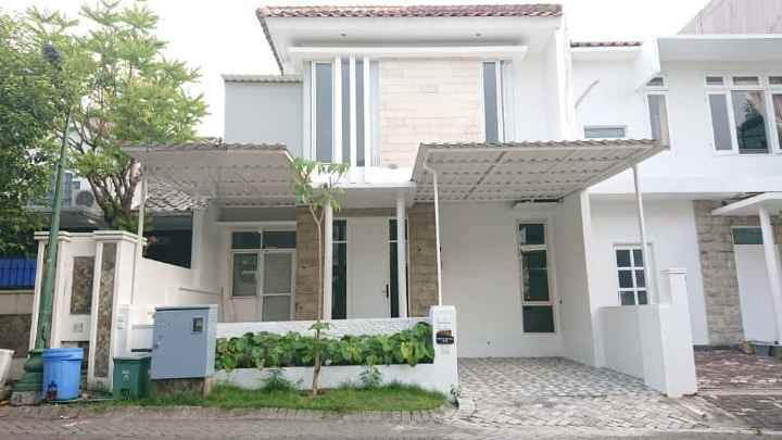 dijual rumah citraland surabaya