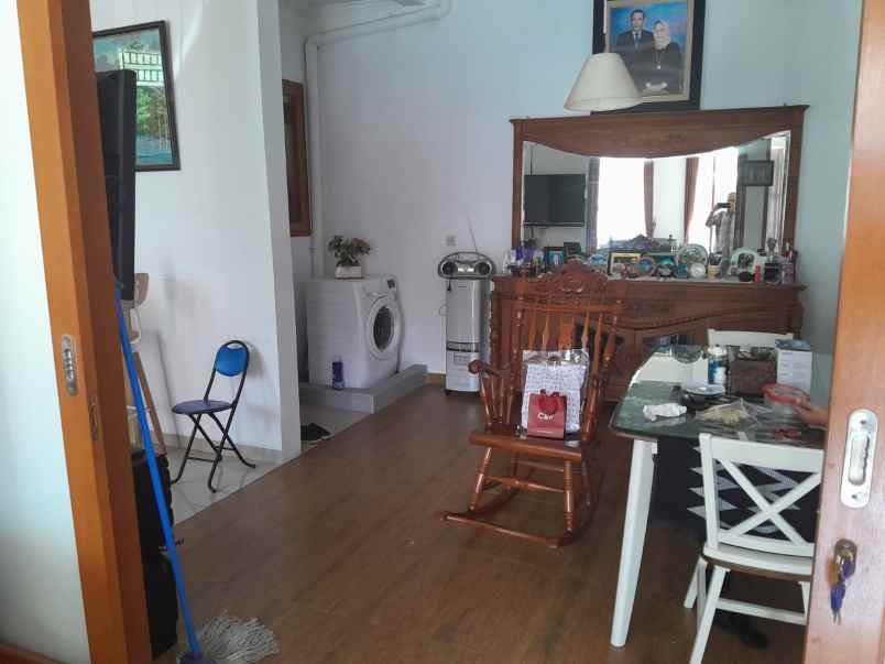 dijual rumah ciwaruga