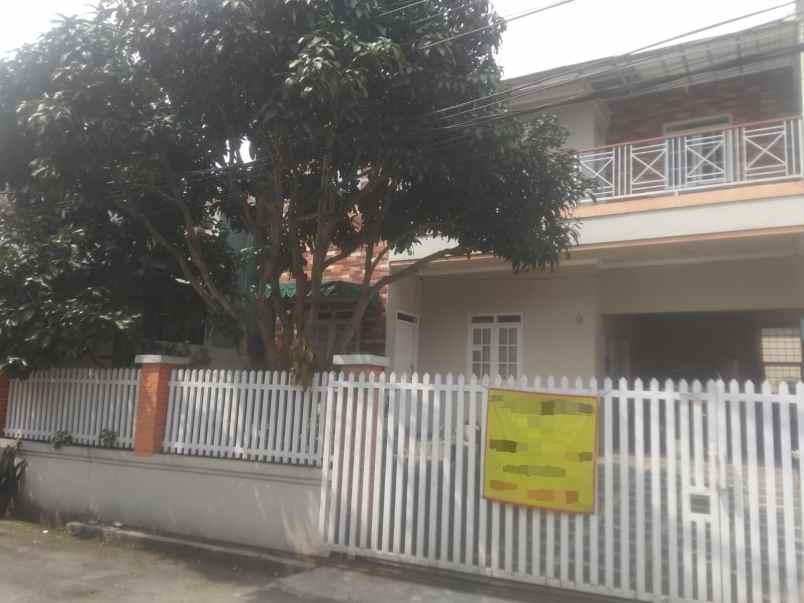 dijual rumah ciwaruga