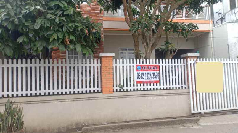 dijual rumah ciwaruga