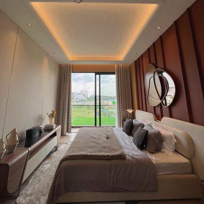 dijual rumah cluster layton nava park
