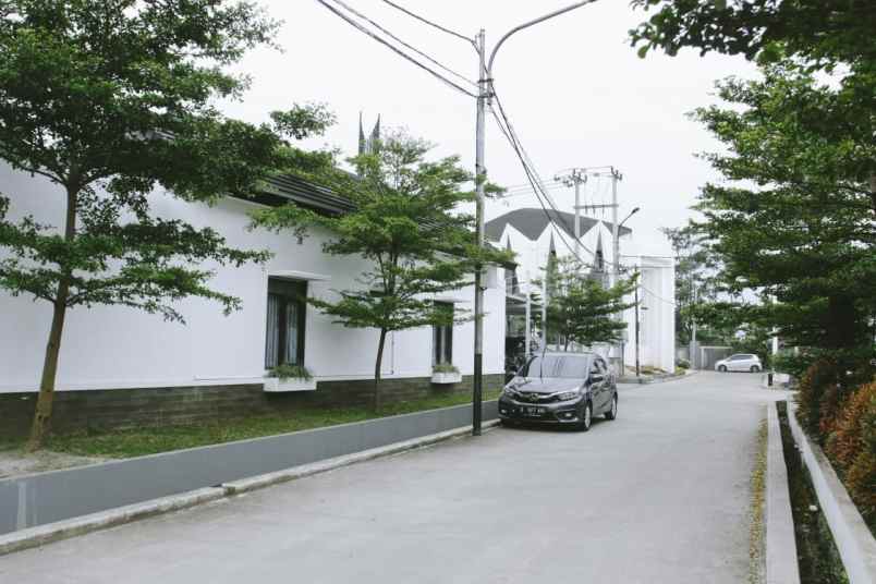 dijual rumah cluster monterosa