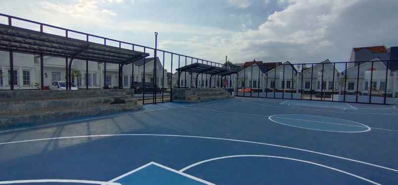 dijual rumah cluster monterosa