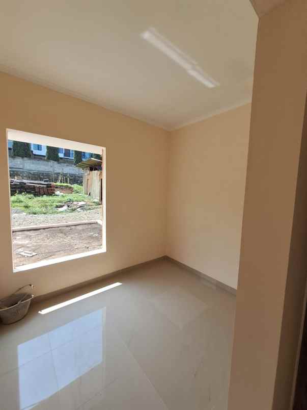 dijual rumah cluster permata setiabudi