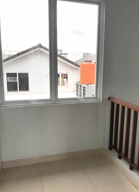 dijual rumah cluster yarra jgc jakarta