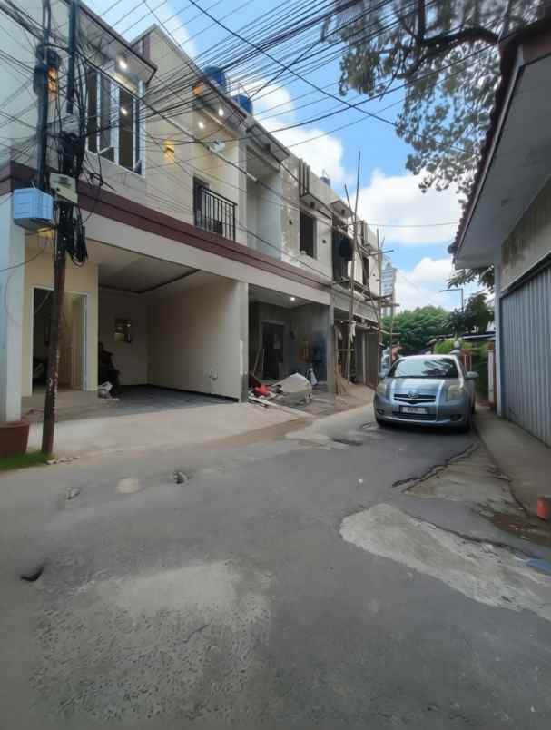 dijual rumah condet jakarta timur