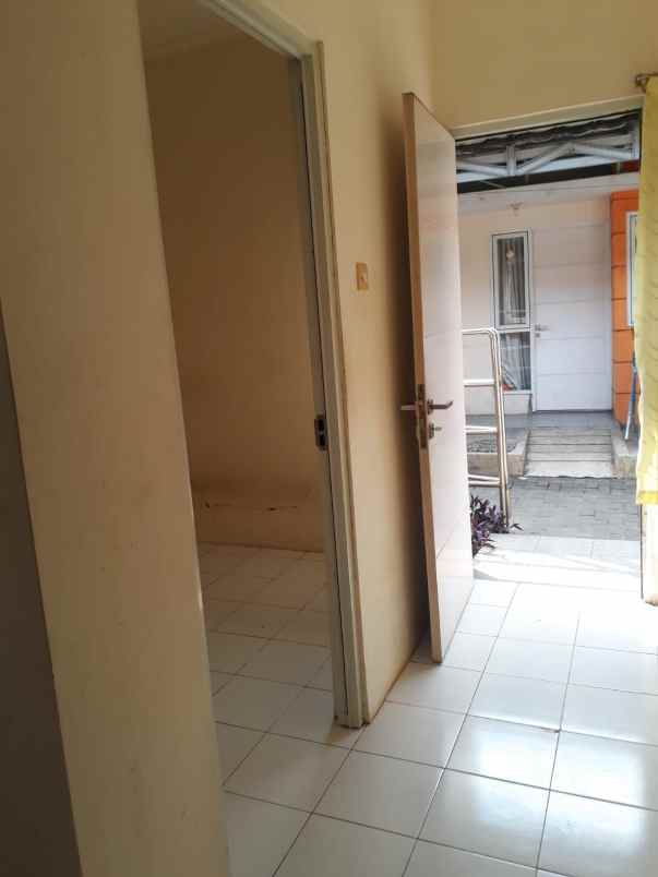 dijual rumah daerah jatiwaringin pondok gede bekasi