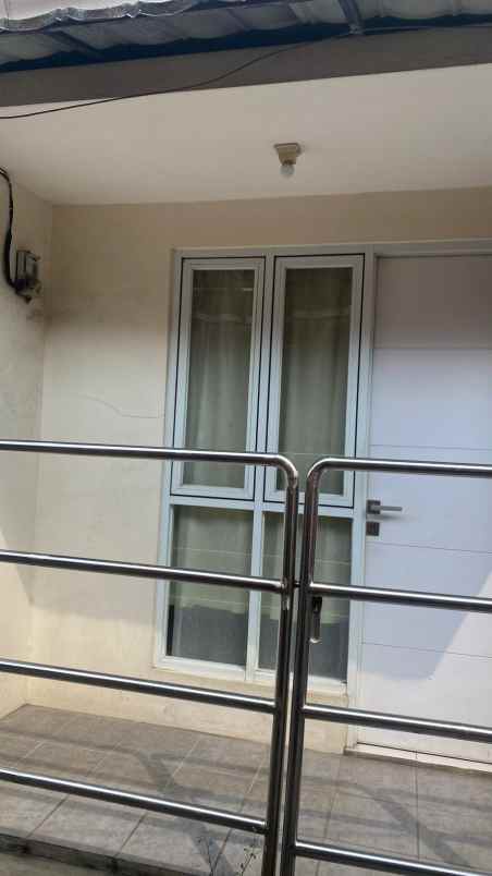 dijual rumah daerah jatiwaringin pondok gede bekasi