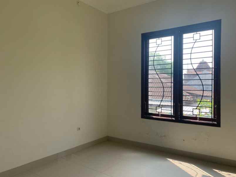 dijual rumah dalam perumahan di mlati dekat ringroad