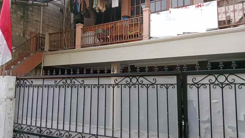 dijual rumah dan kost