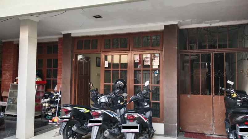 dijual rumah dan kost