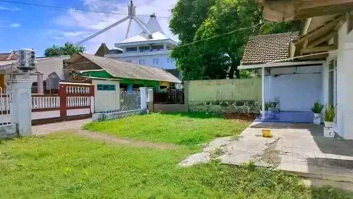 dijual rumah dan tanah